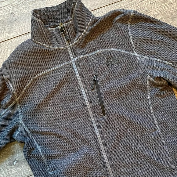 The North Face Men's Small Lightweight Black Gray Zip Fleece‎ Sweatshirt